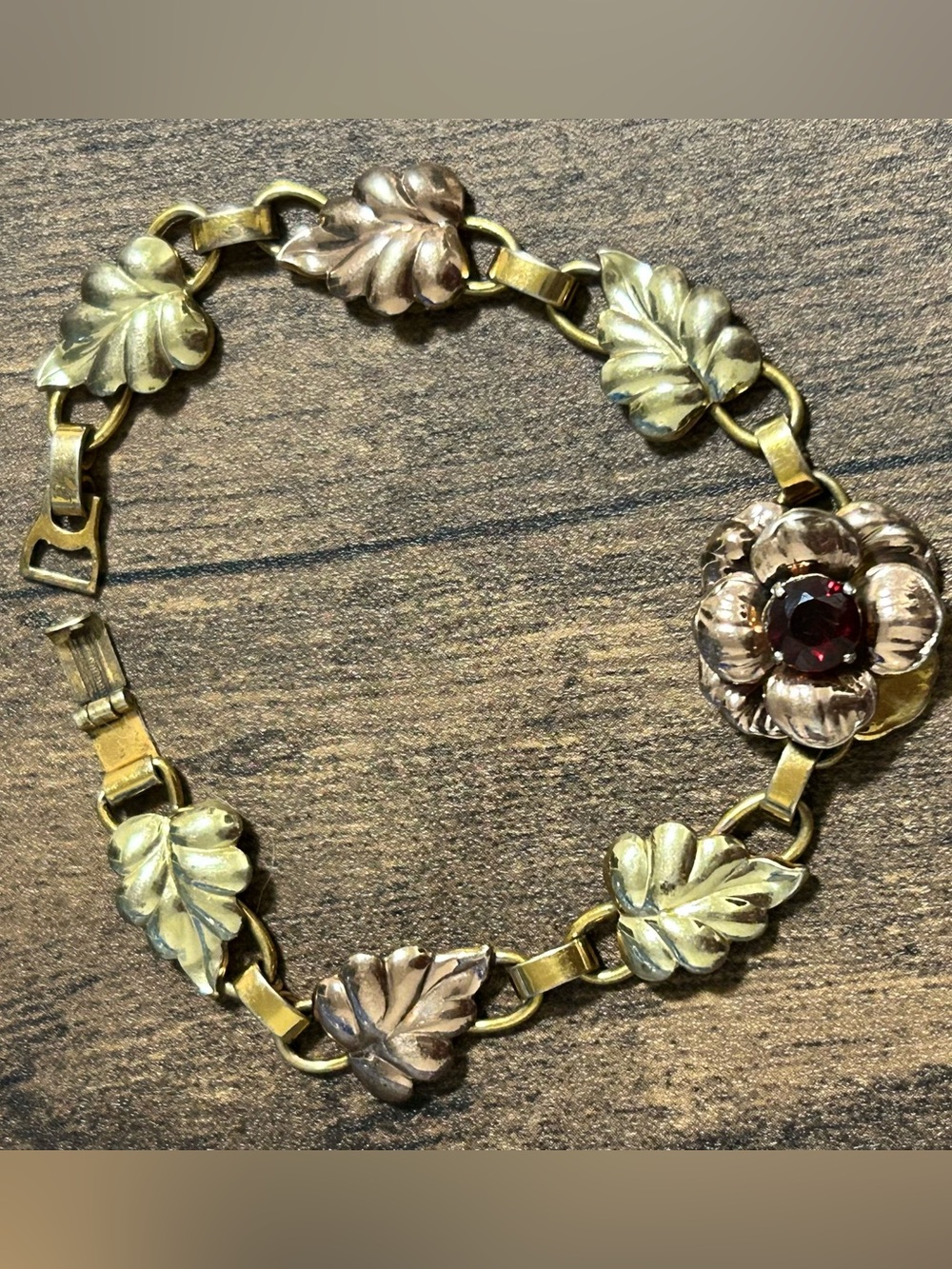 Vintage 12 K gf rose gold over sterling silver garnet flour bracelet - Picture 4 of 14
